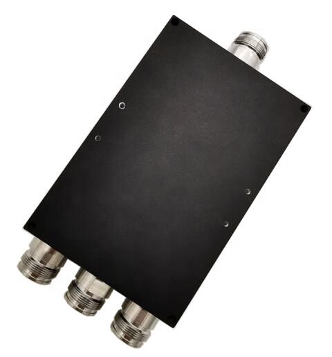 4.3-10 -160dBc 600-3800MHz 50W 3 Way Power Splitter