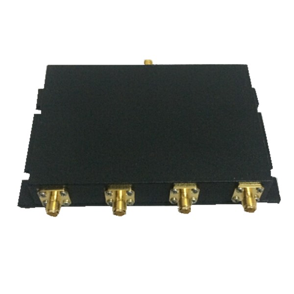 698-2700MHz SMA 50W 4 Way Power Splitter